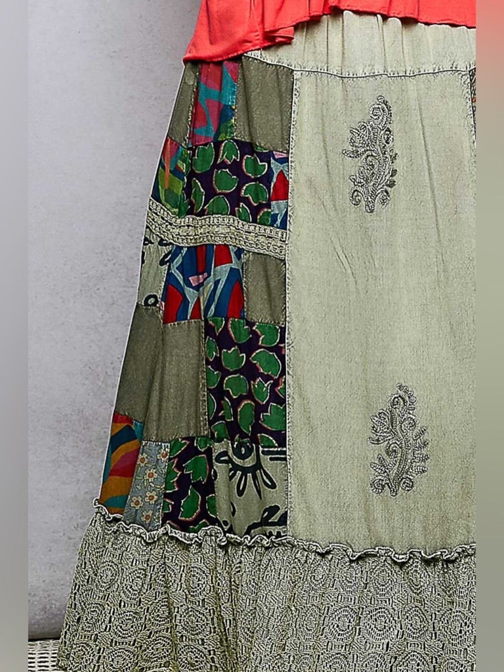 ✨ POL Printed Patchwork Embroidered Ruffled Skirt ✨🛍️ - Picture 7 of 7